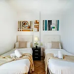 Apartment Linda Vista Oasis Penthouse By Hello Homes
