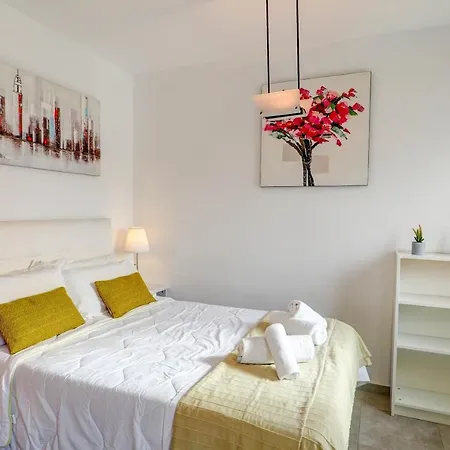 Linda Vista Oasis Penthouse By Hello Homes Apartment Sitges